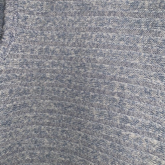 Light blue sweater - Picture 5 of 5